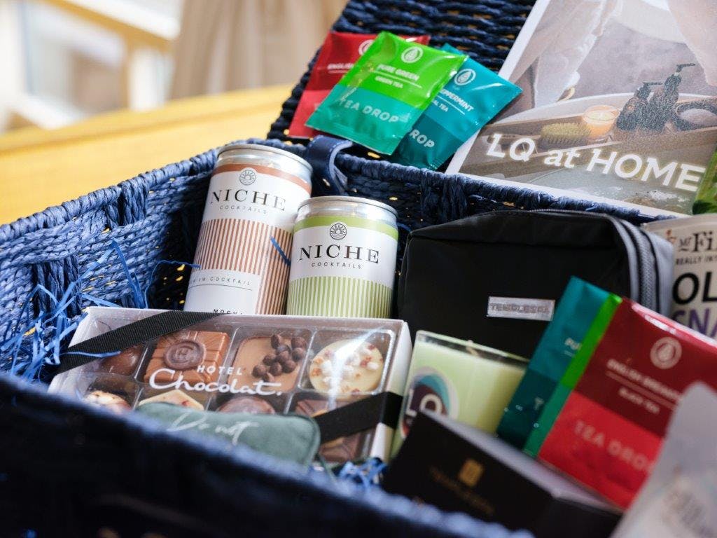 spa at home gift hamper